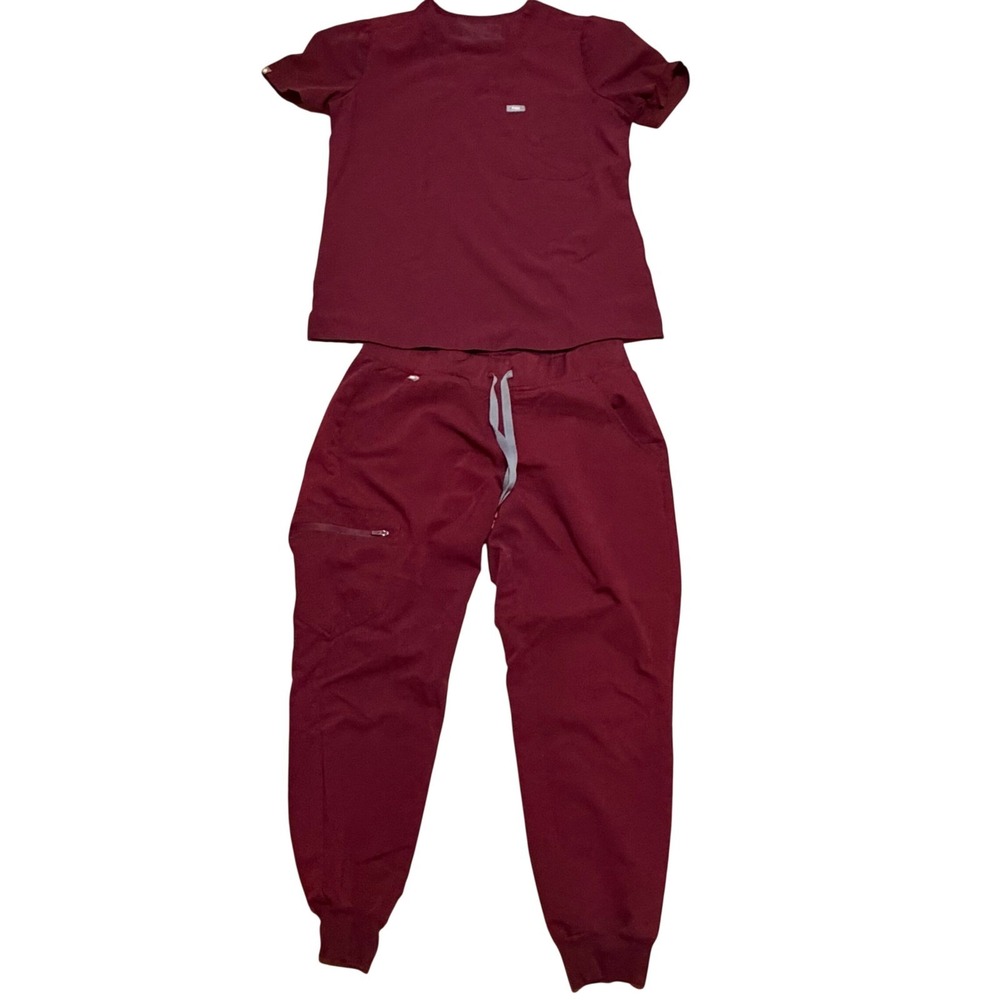 FIGS Burgundy Scrub Set Catarina Top Zamora Joggers Medium Petite Nurse Workwear - Picture 4 of 12